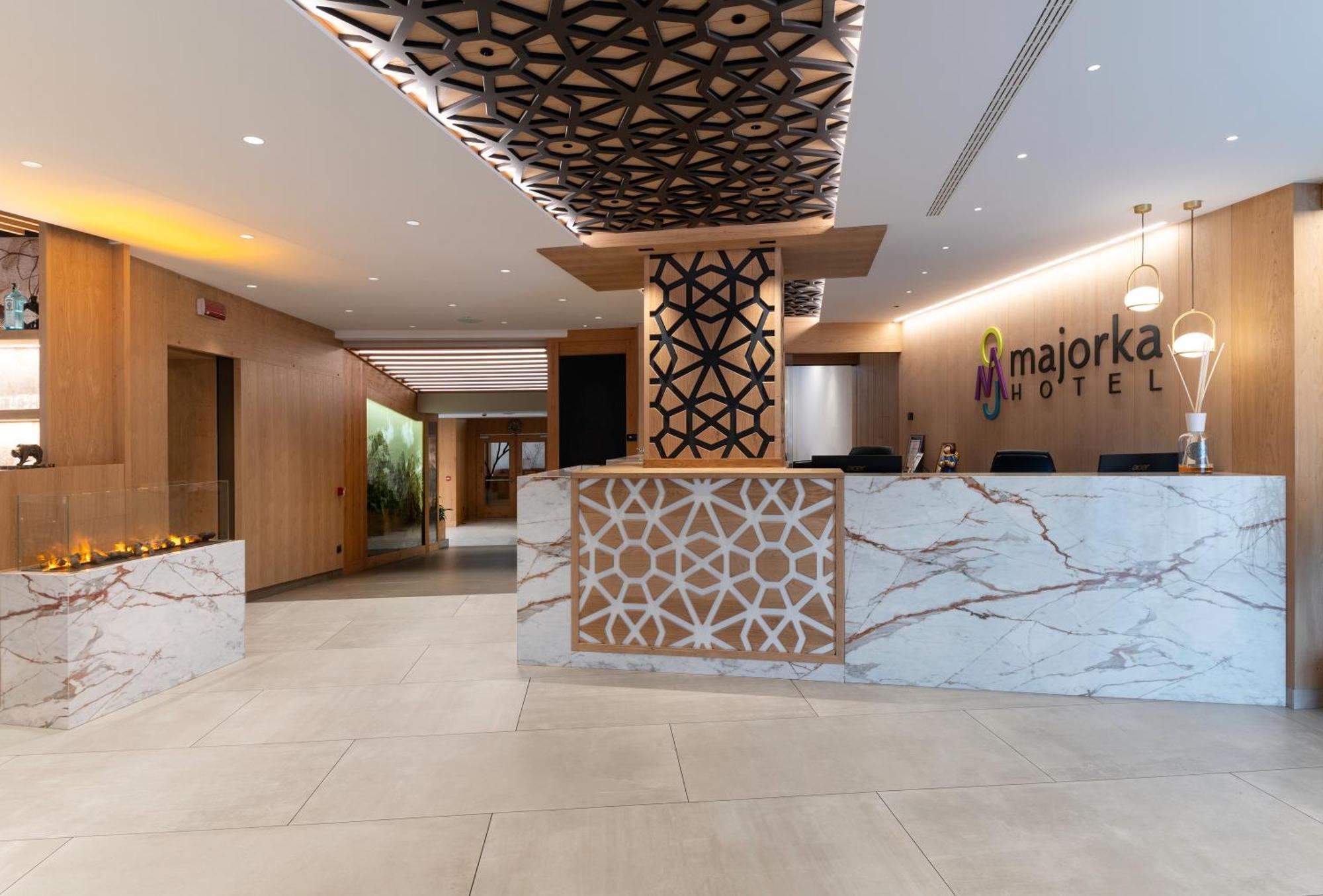 Hotel Majorka Andalo Exterior photo